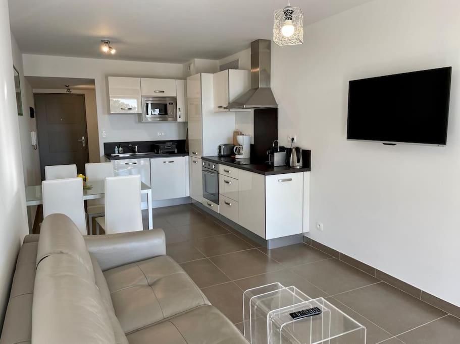 17 - Appartement Neuf, Parking Terrasse Et Jolie Vue Bandol Extérieur photo